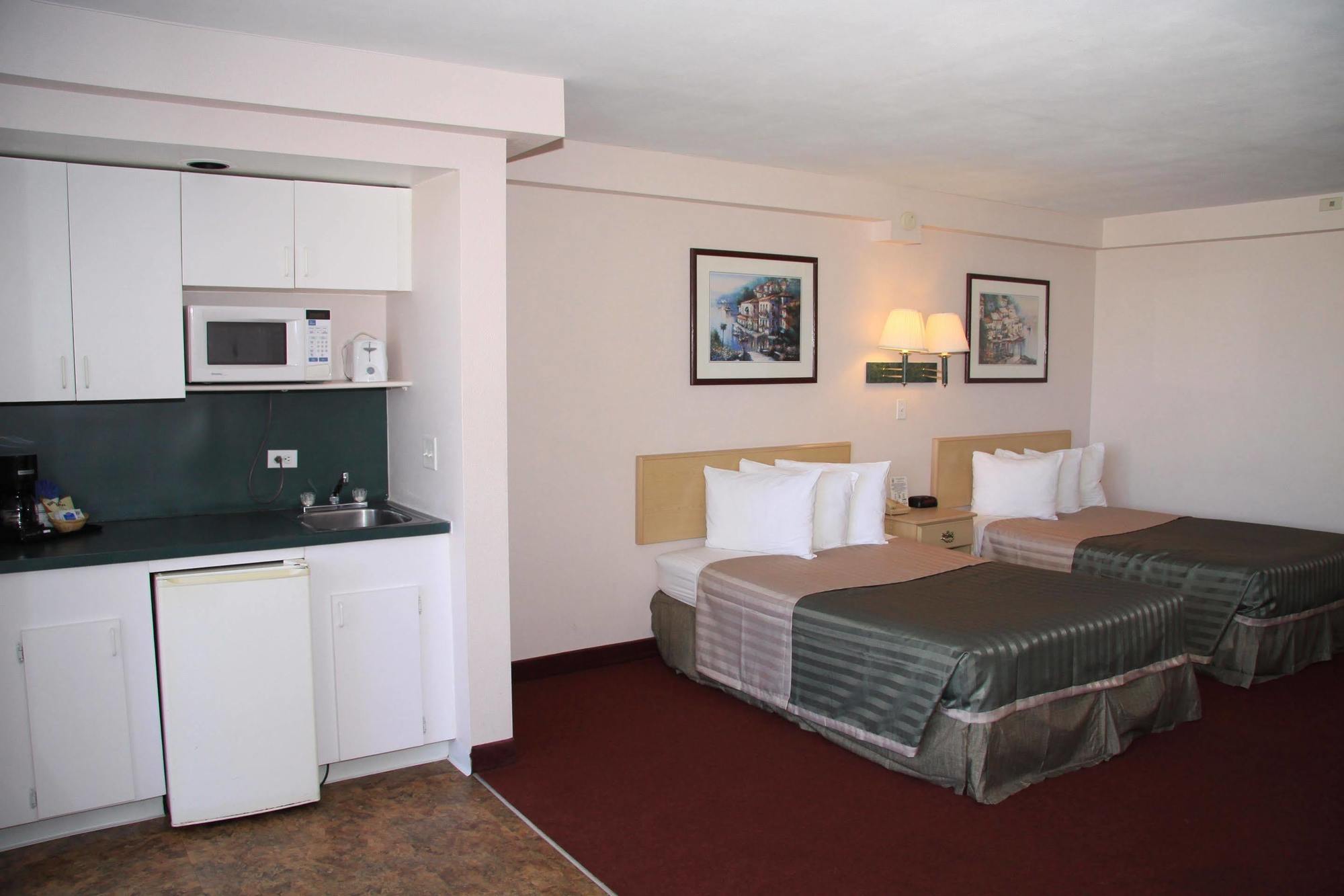 Magnuson Hotel Клеруотер-Бич Номер фото